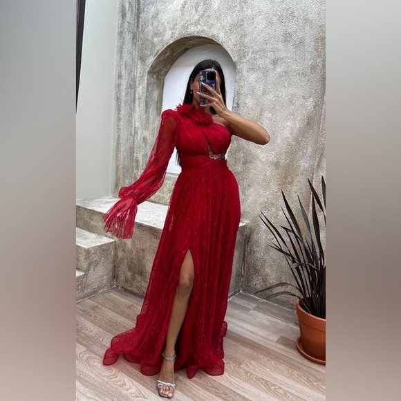 KYAFET SEPETI, RED ONE SLEEVE TULLE EVENING DRESS - Picture 2 of 5